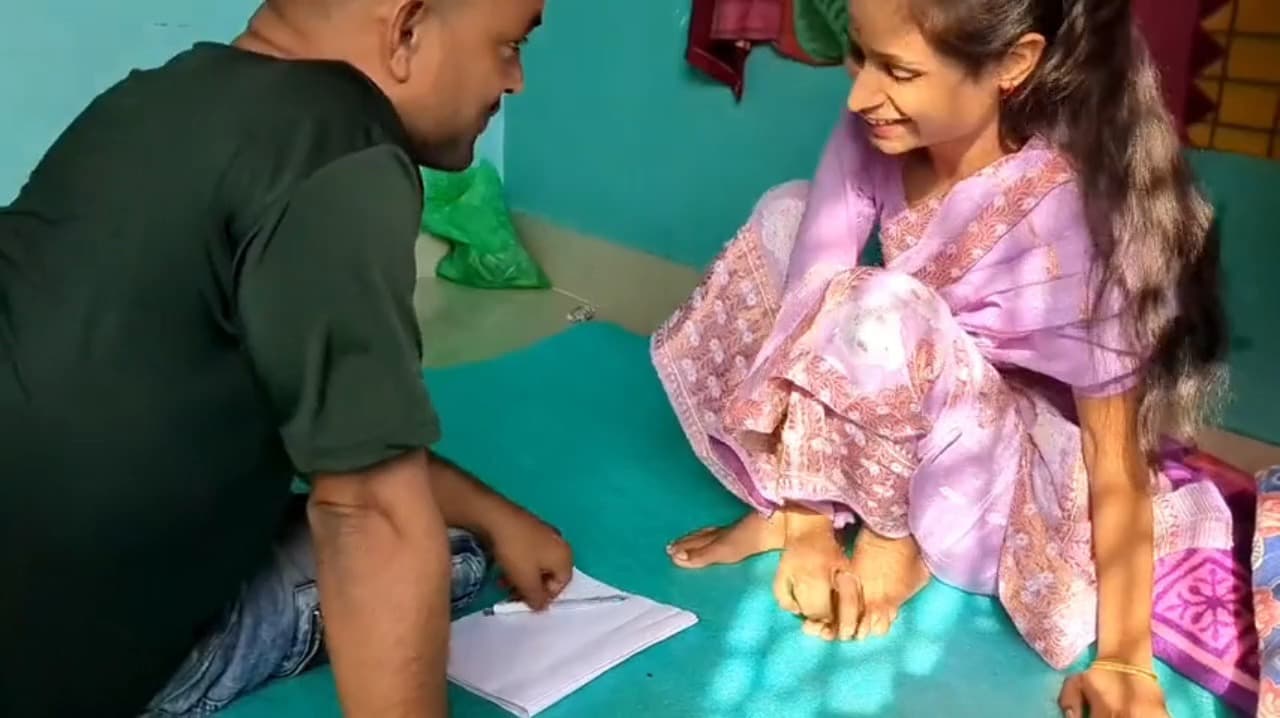 Parnita Tiotion Teacher Sex with Room: Indian Amateur Porn